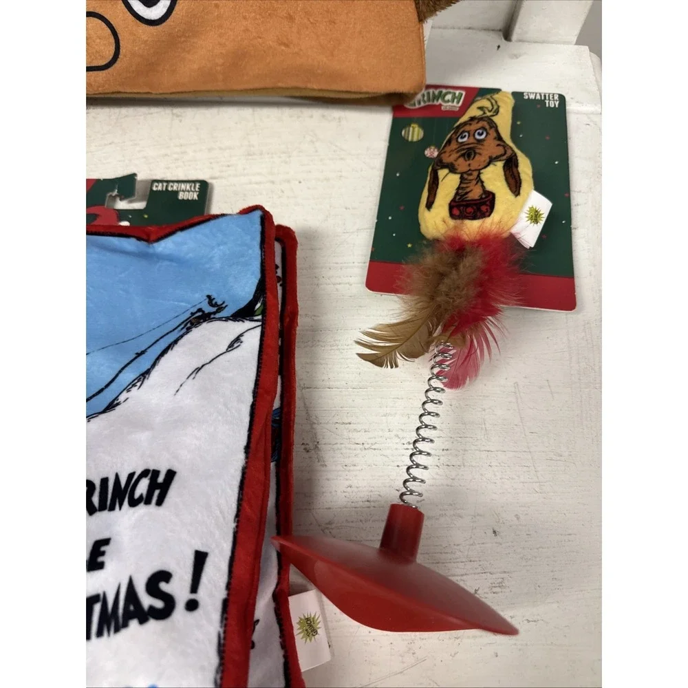 Bundle Lot Of 4 THE GRINCH Christmas CAT Toys Tunnel‎ Crinkle Swatter Coils